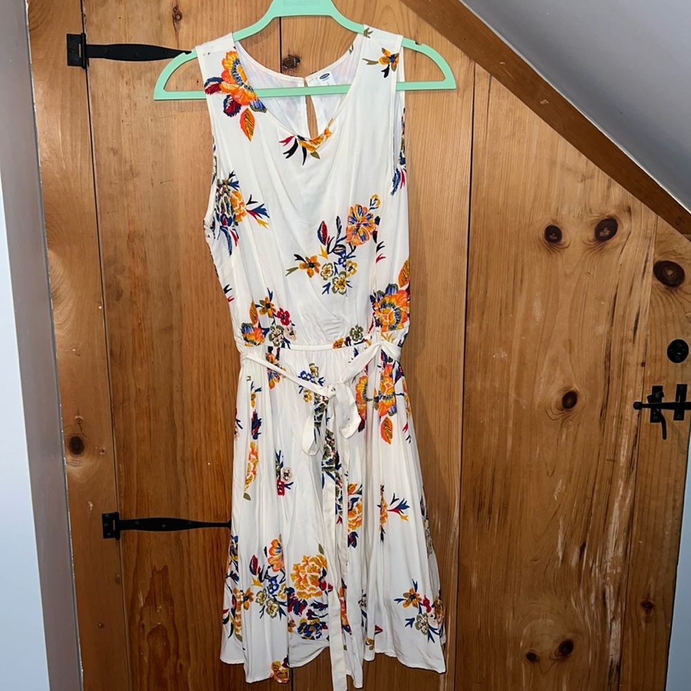 Old Navy floral dress